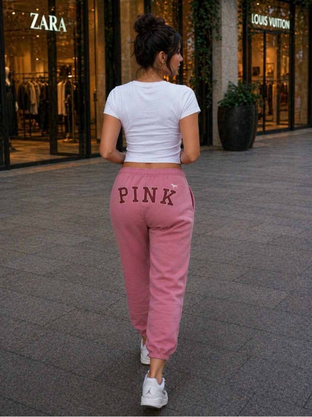 💕💗 Vintage Victoria's Secret “PINK” Cropped Campus Joggers 💗💕 - Picture 4 of 8